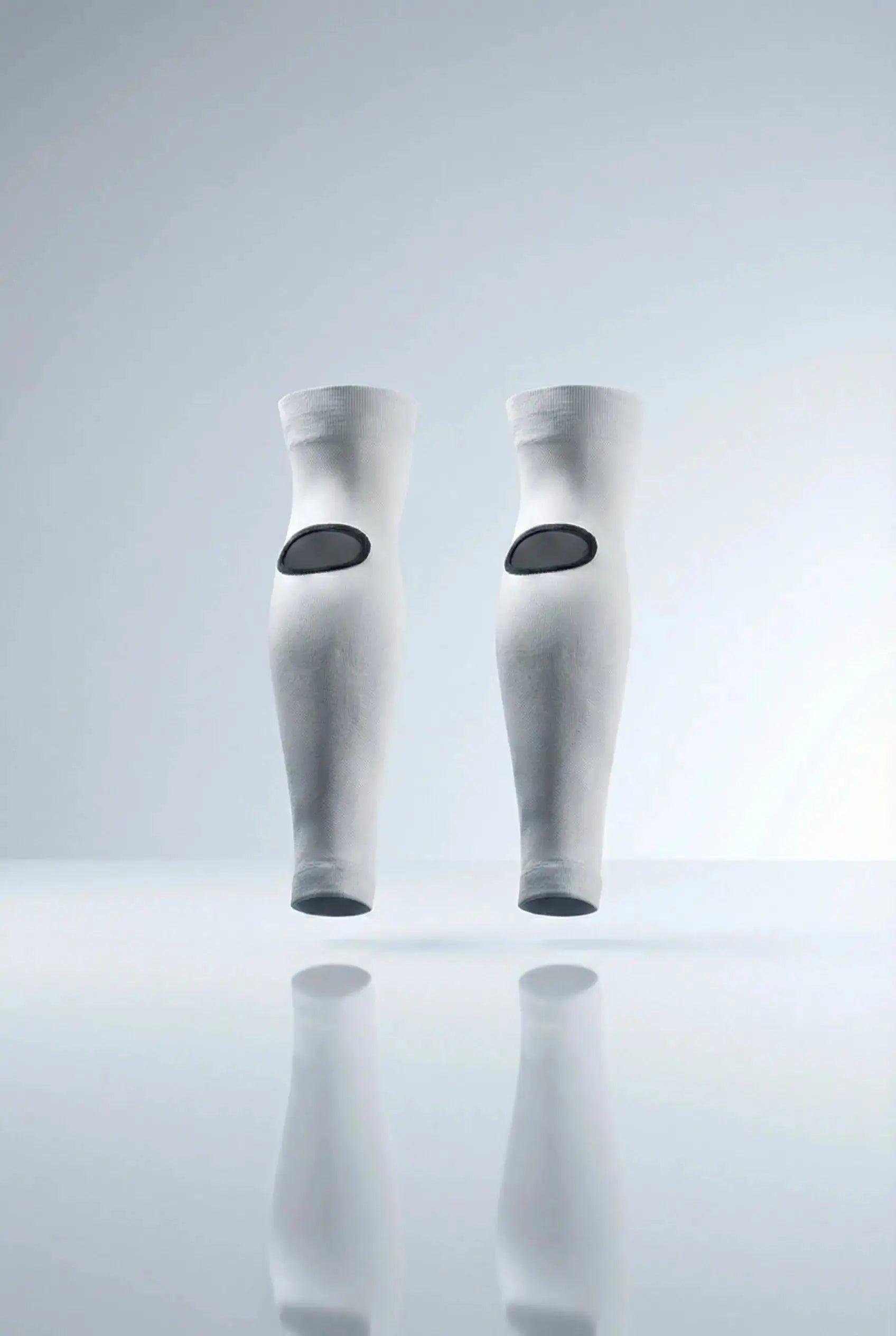 Open-calf ventilation cut on PX VENT sock sleeves